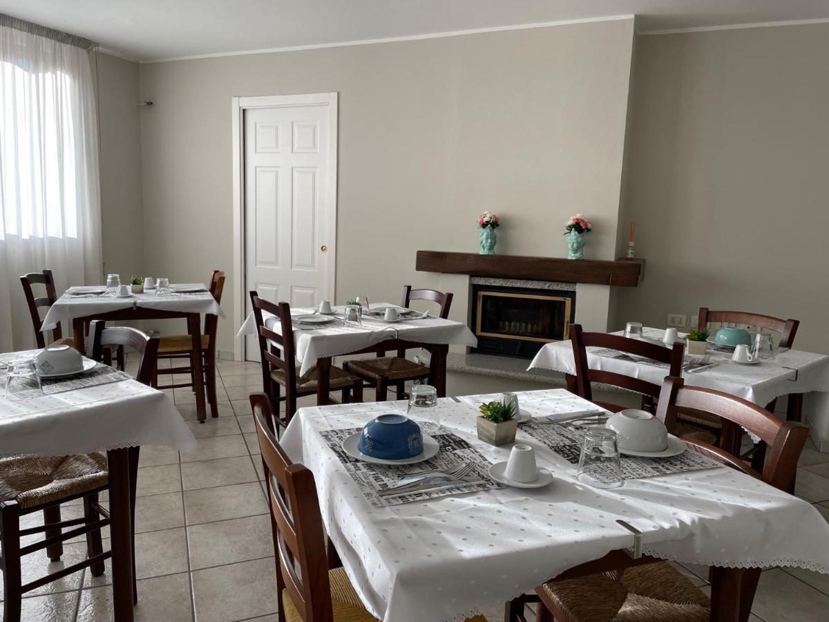 Casa Azzurra Camere Serravalle Sesia Buitenkant foto